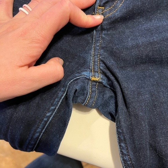 Calvin Klein Dark Wash Capris - Picture 4 of 4